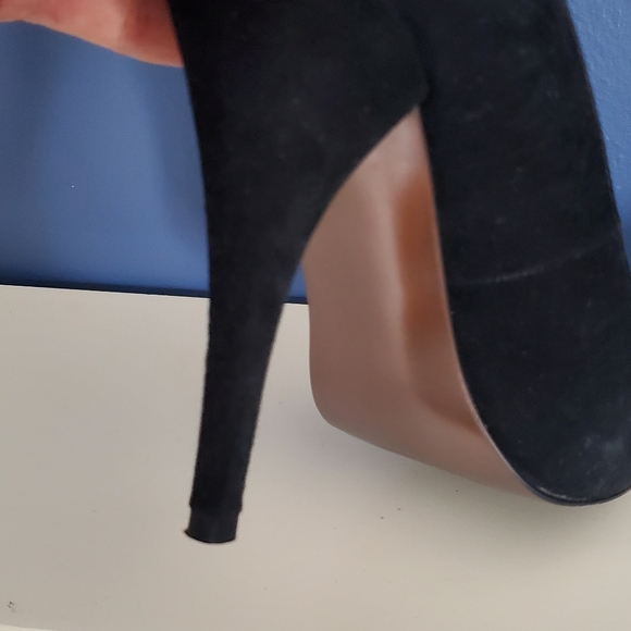 Vianni Collection Black Stilettos - Picture 3 of 5